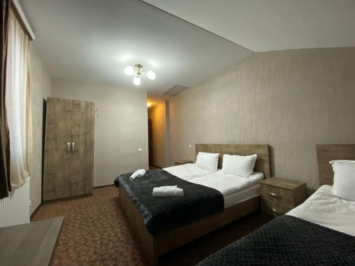 Uptown Boutique Kazbegi Hotel ภายนอก รูปภาพ
