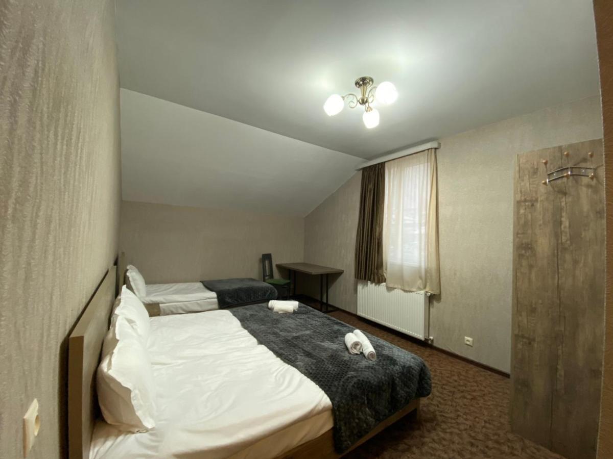 Uptown Boutique Kazbegi Hotel ภายนอก รูปภาพ