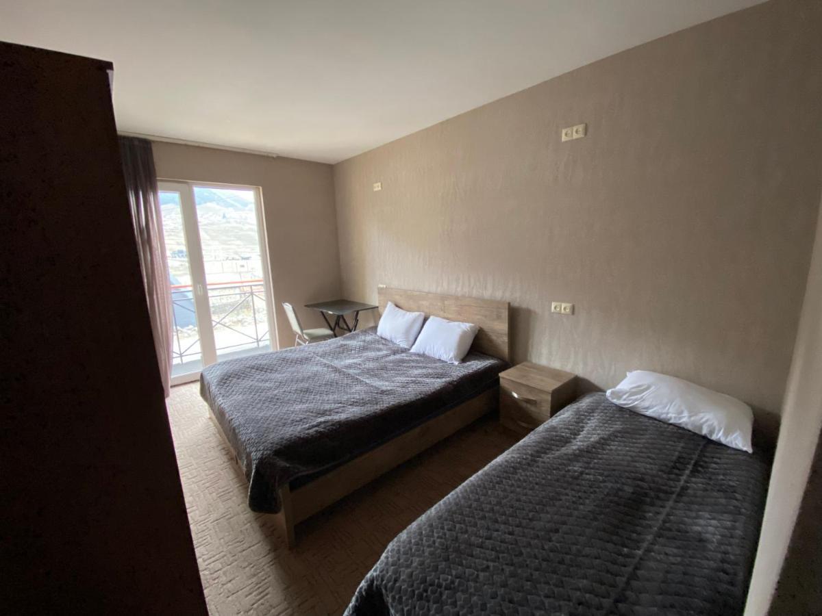 Uptown Boutique Kazbegi Hotel ภายนอก รูปภาพ