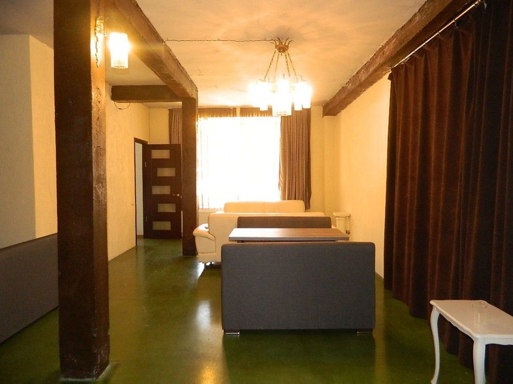 Uptown Boutique Kazbegi Hotel ภายนอก รูปภาพ