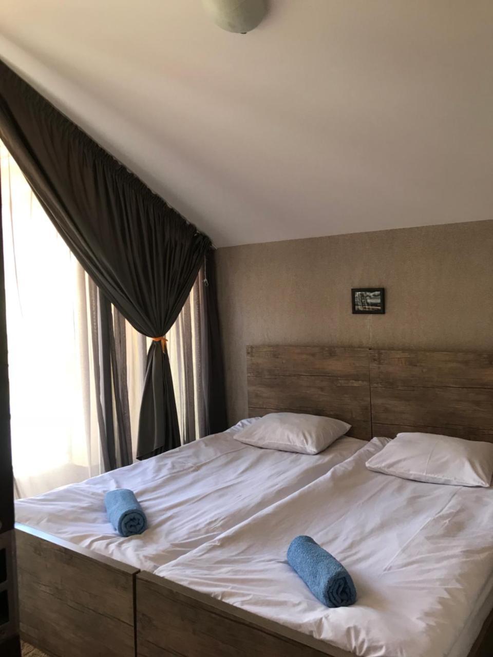 Uptown Boutique Kazbegi Hotel ภายนอก รูปภาพ