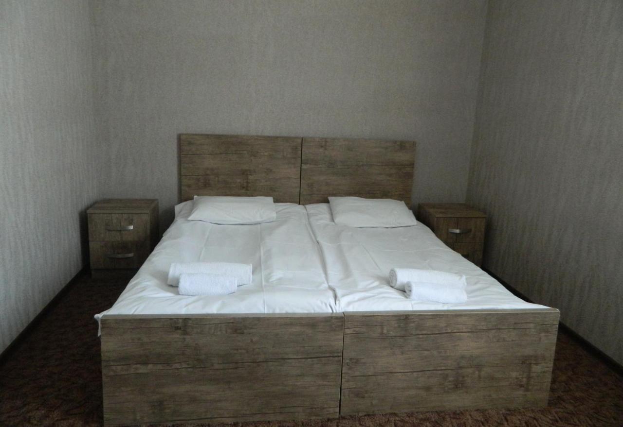 Uptown Boutique Kazbegi Hotel ภายนอก รูปภาพ